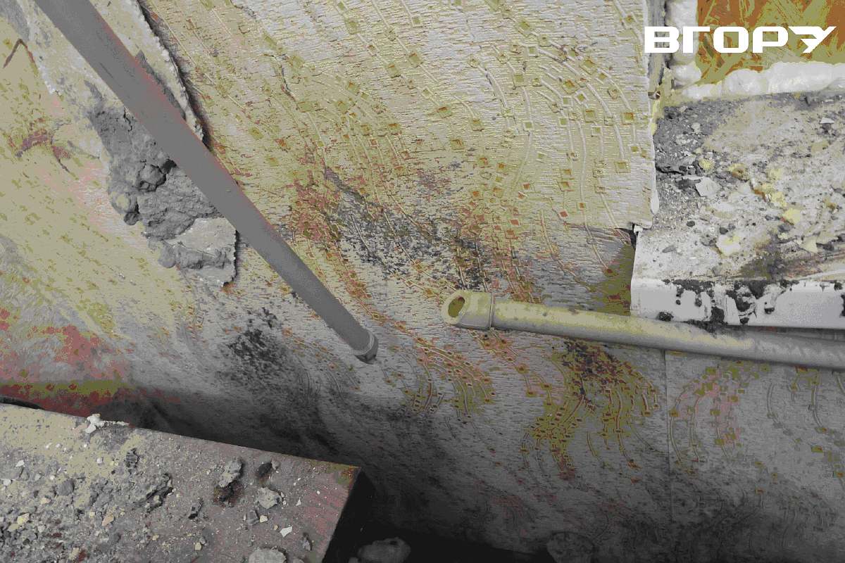 Пошкоджена квартира в Херсоні